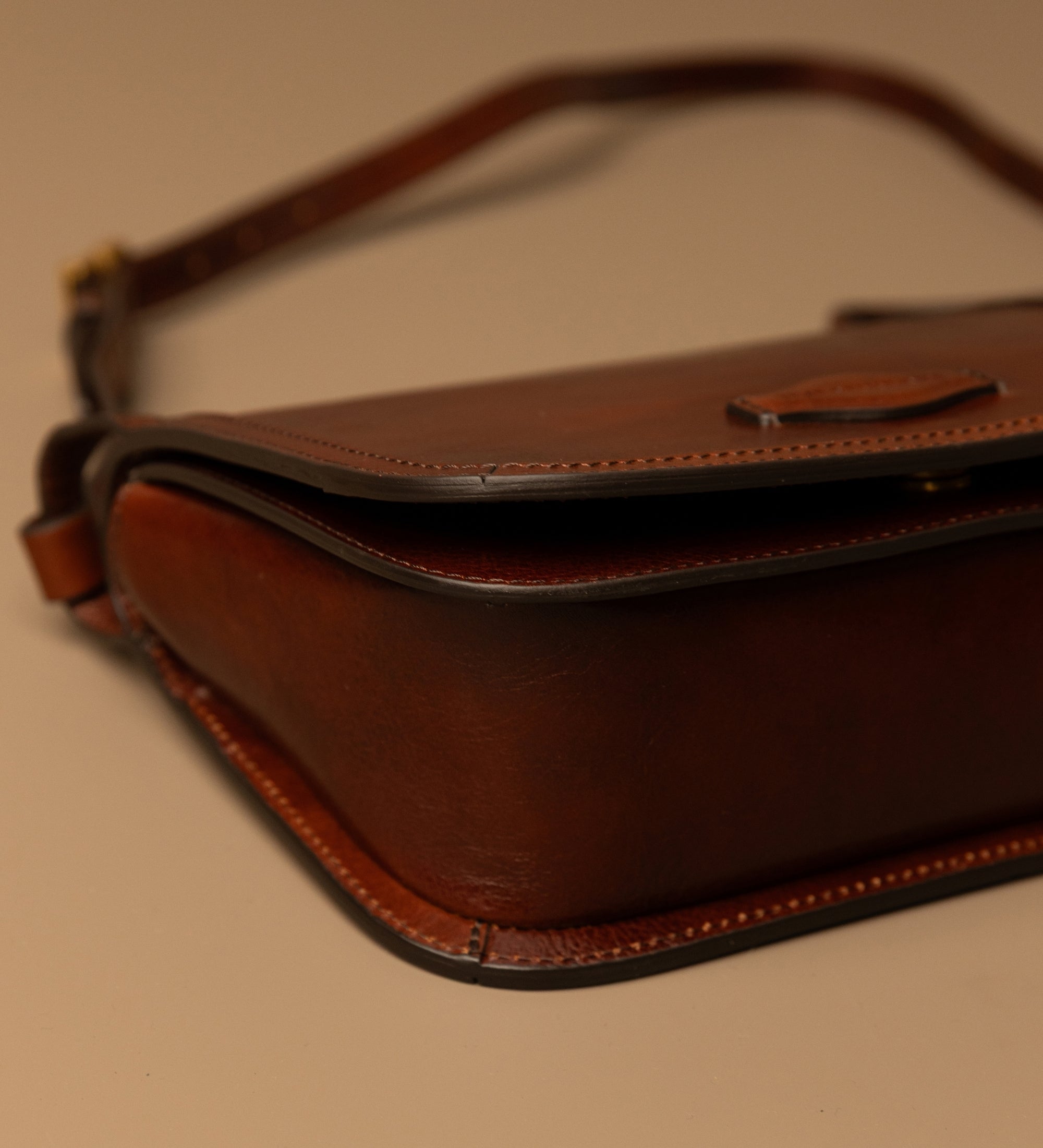 Leather Crossbody Bag for Women - Il Piacere