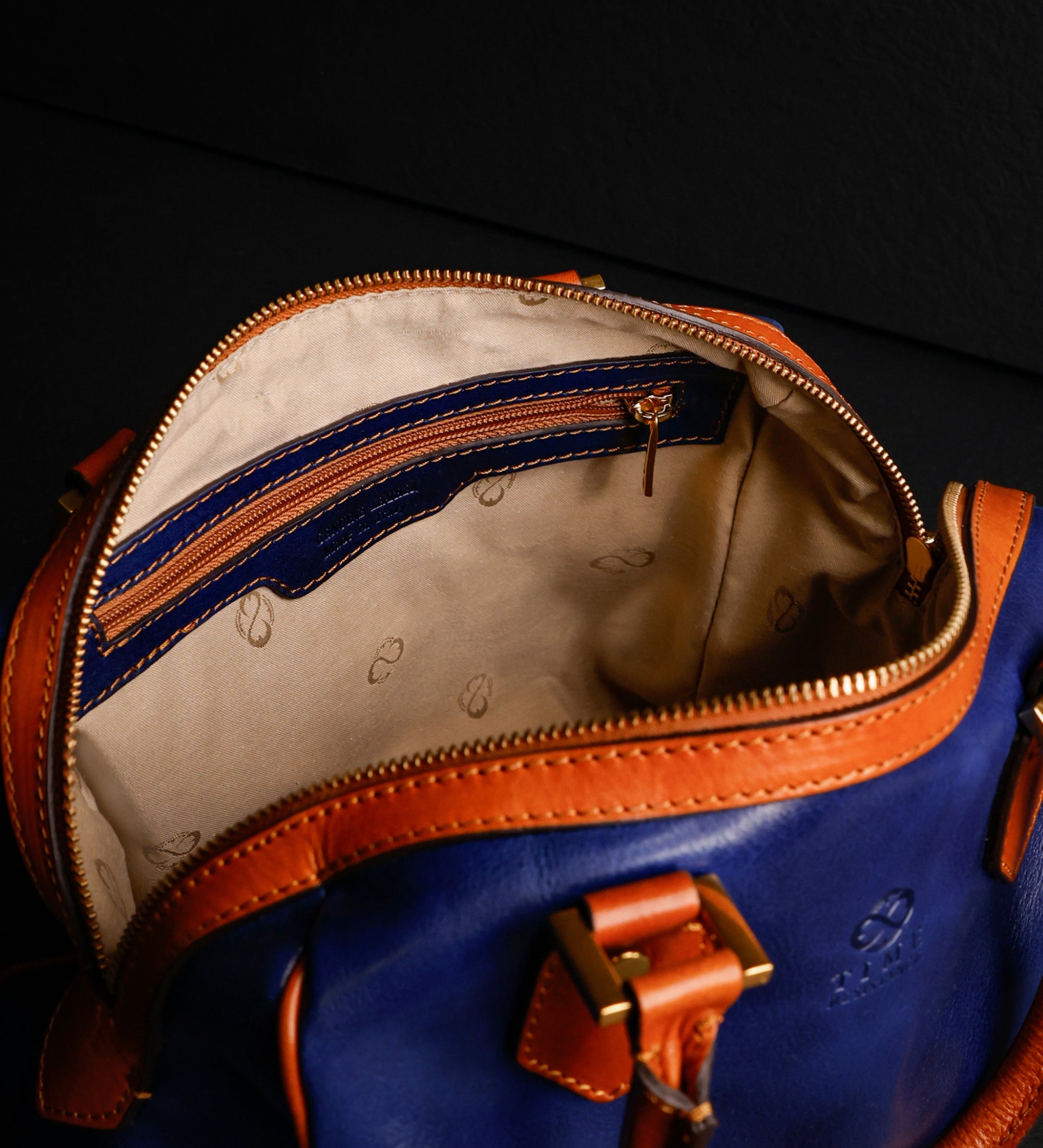 Womens Leather Barrel Bag Handbag - Little Dorrit