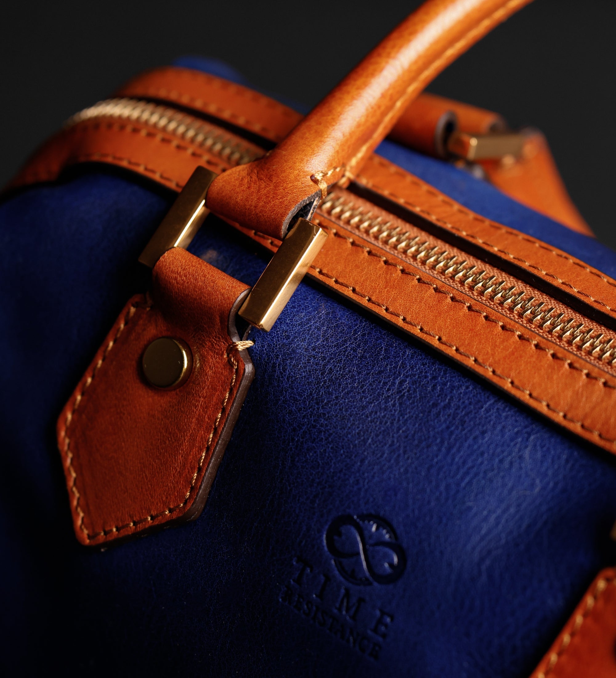 Womens Leather Barrel Bag Handbag - Little Dorrit