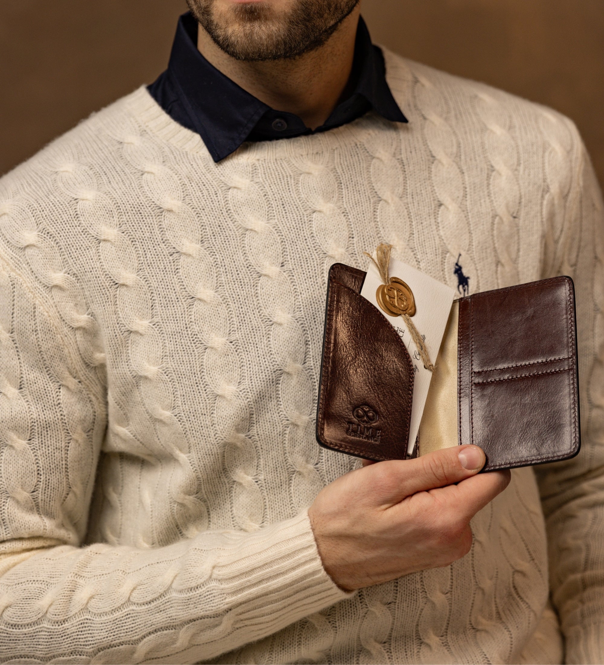 Small Leather Passport Holder - Gulliver's Travels