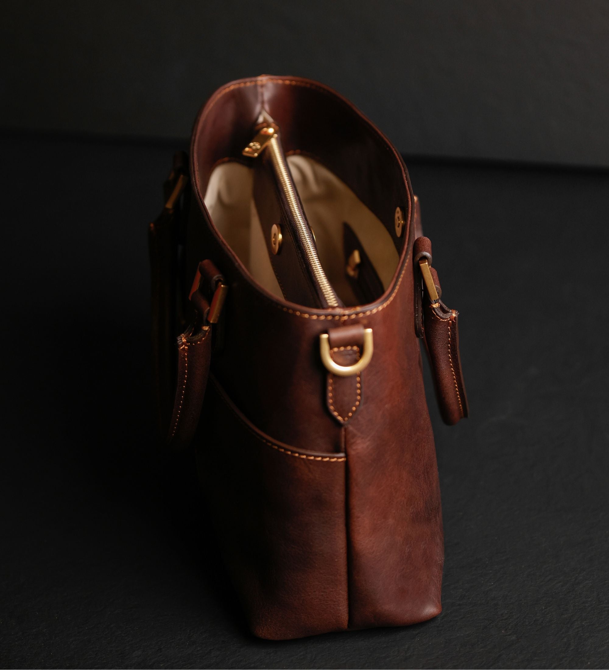 Womens Leather Handbag Shoulder Bag - Camilla