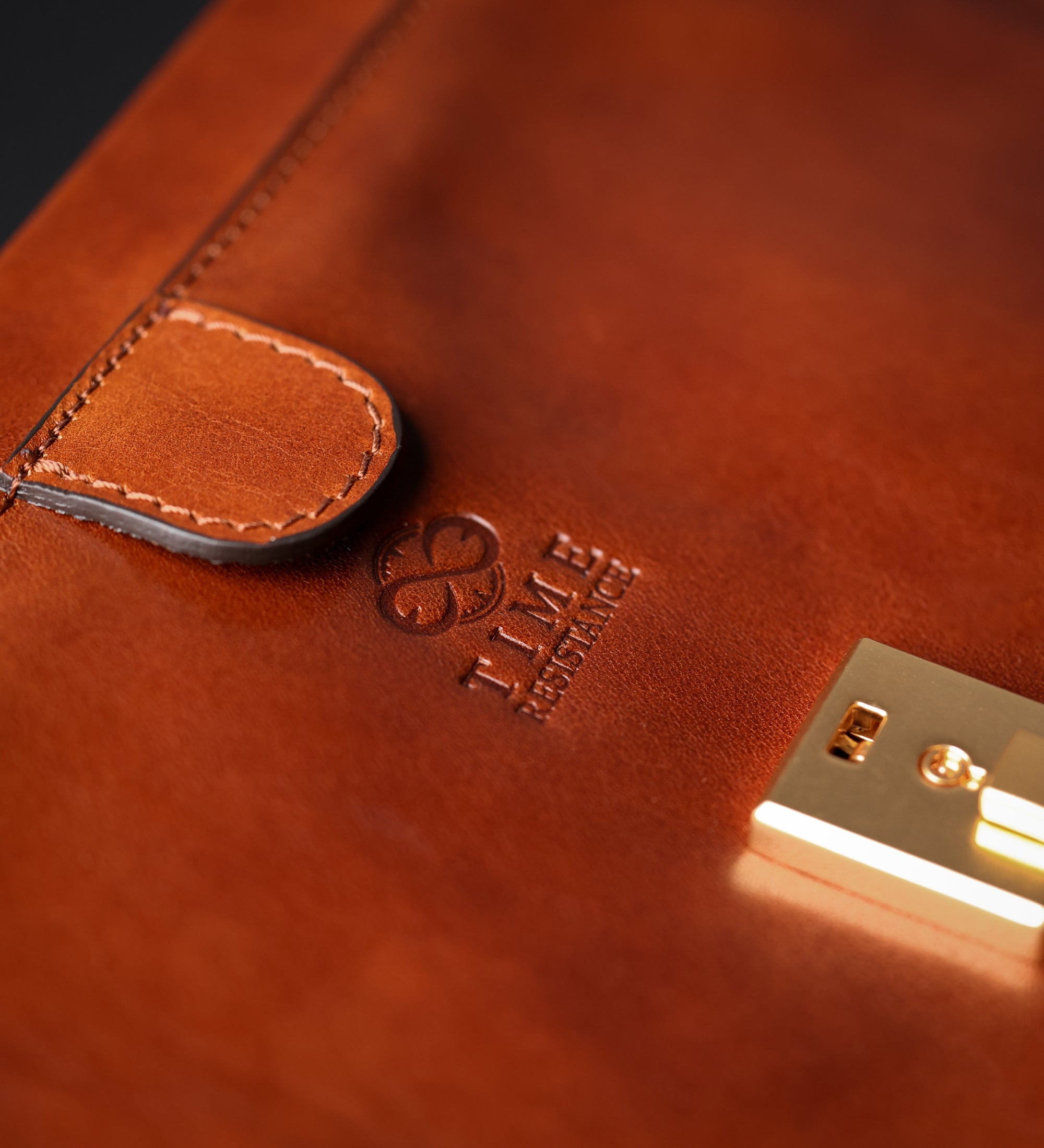 Small Leather Doctor Bag for Women - David Copperfield