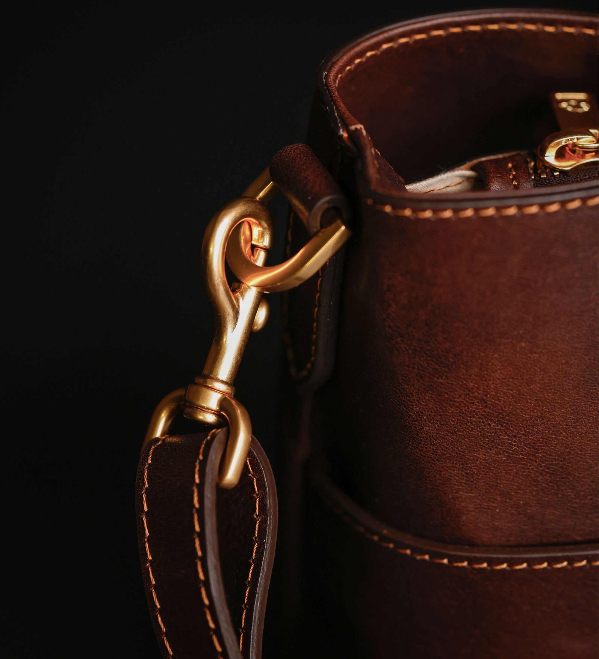 Womens Leather Handbag Shoulder Bag - Camilla
