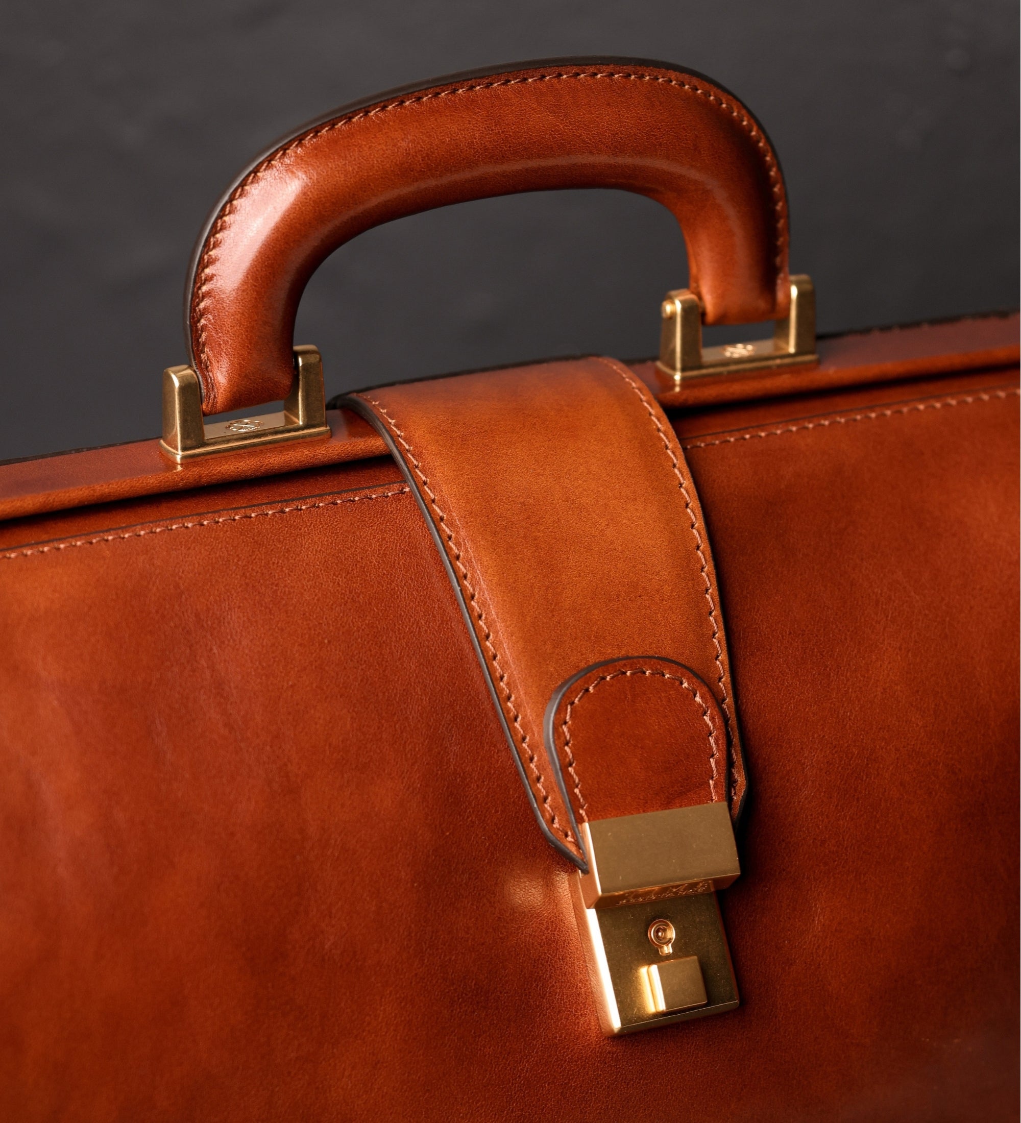 Small Leather Doctor Bag for Women - David Copperfield
