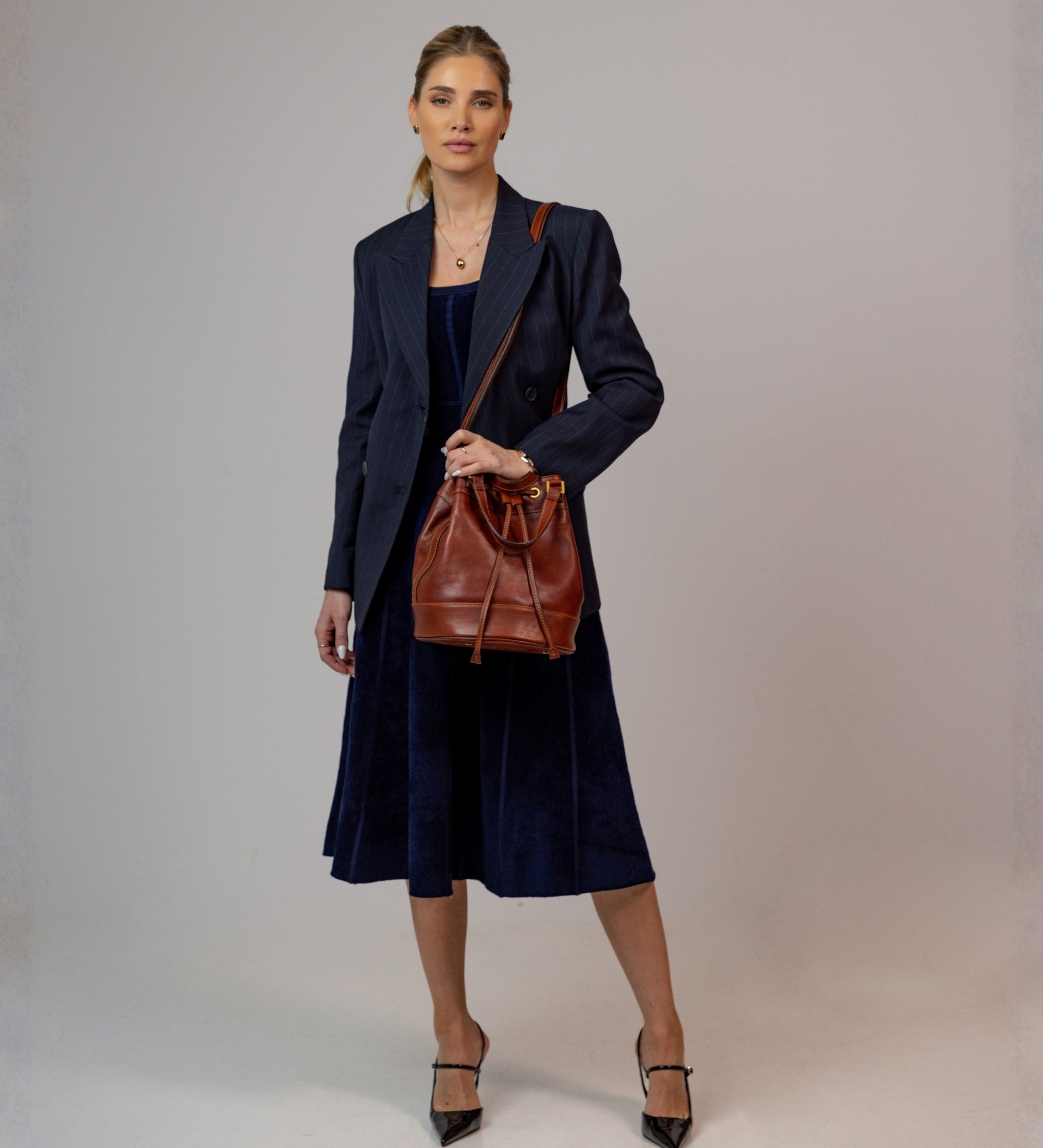 Leather Bucket Bag for Women - Light In August