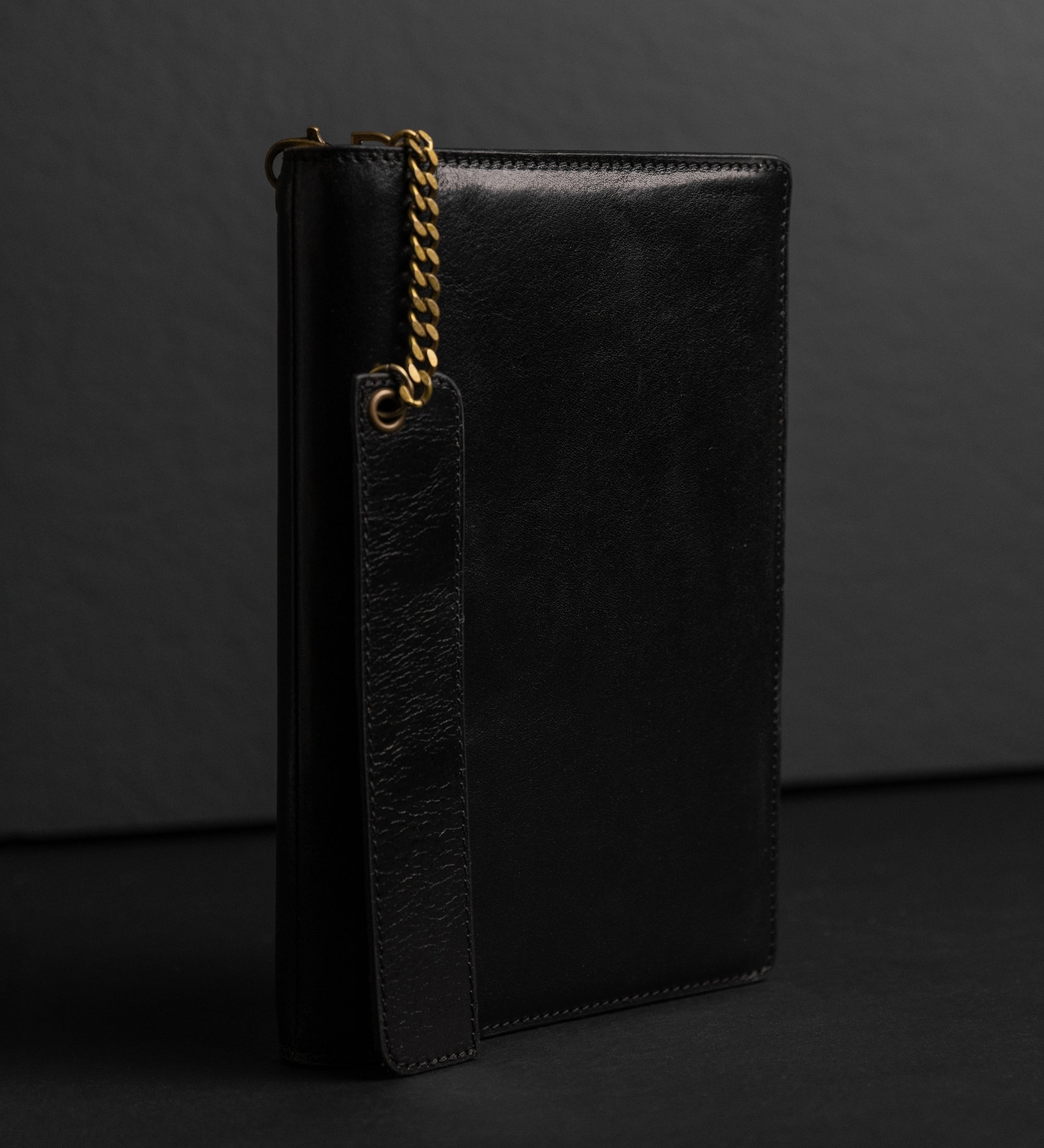 Womens Leather Journal with Refillable A5 Notepad - The Diary of a Nobody